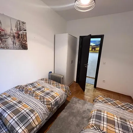 Family Apartment *